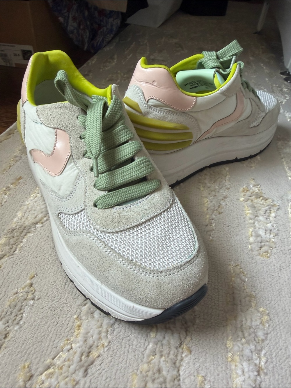Voile Blanche platform sneakers size 36. Like new